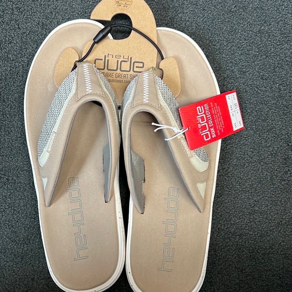 Brand new mens hey dudes flip flops!